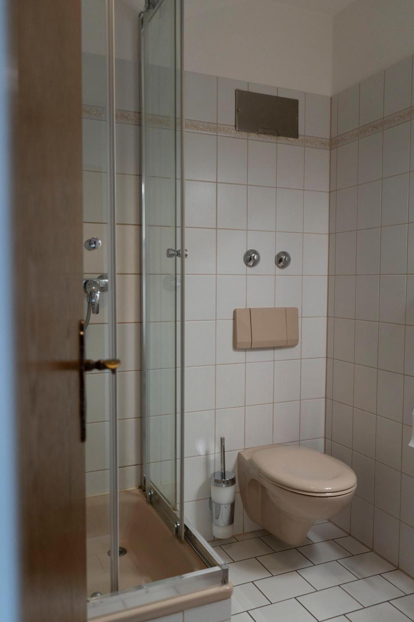 Gaststaette Zur Eiche Hotel Hanovra Exterior foto