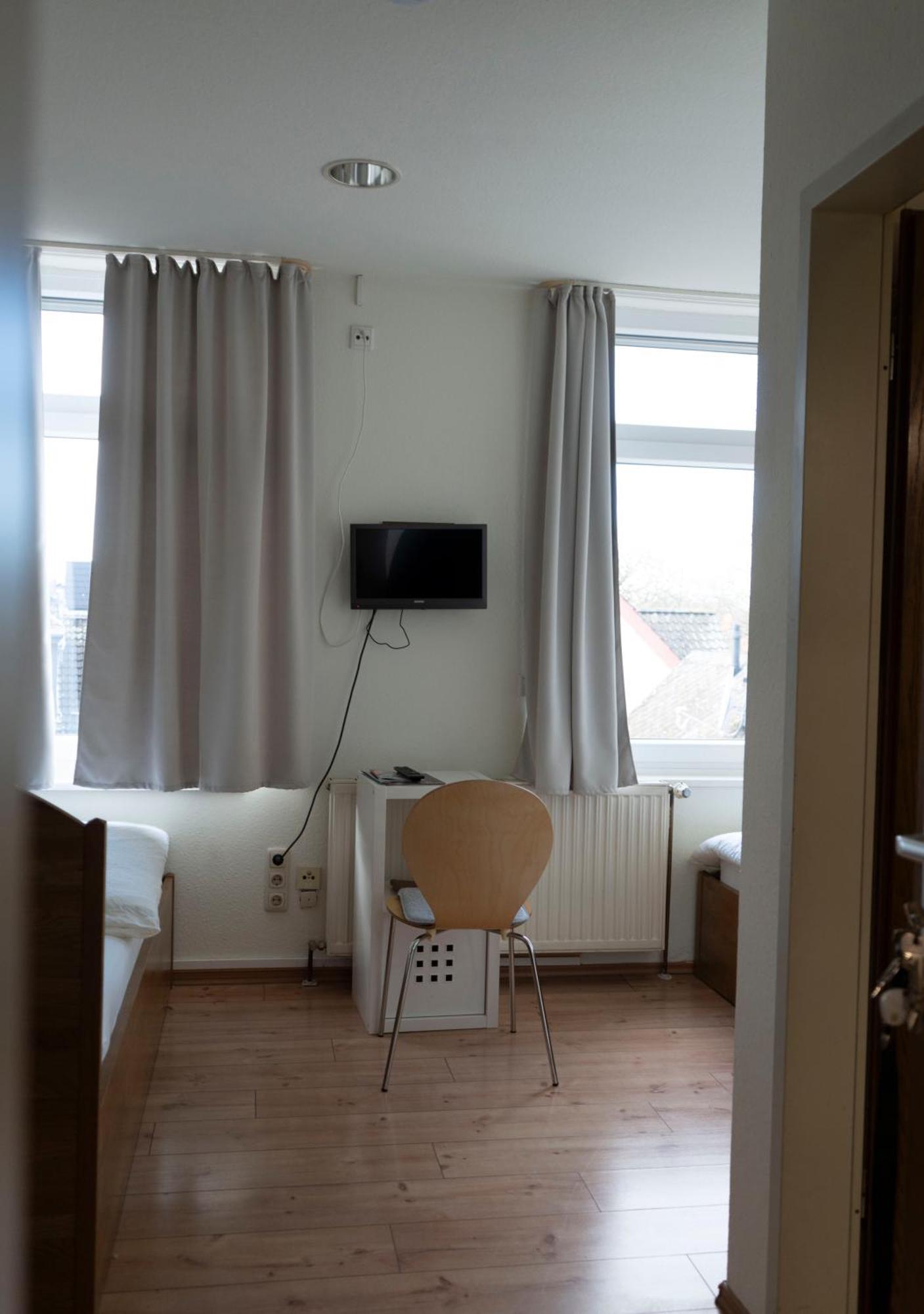 Gaststaette Zur Eiche Hotel Hanovra Exterior foto